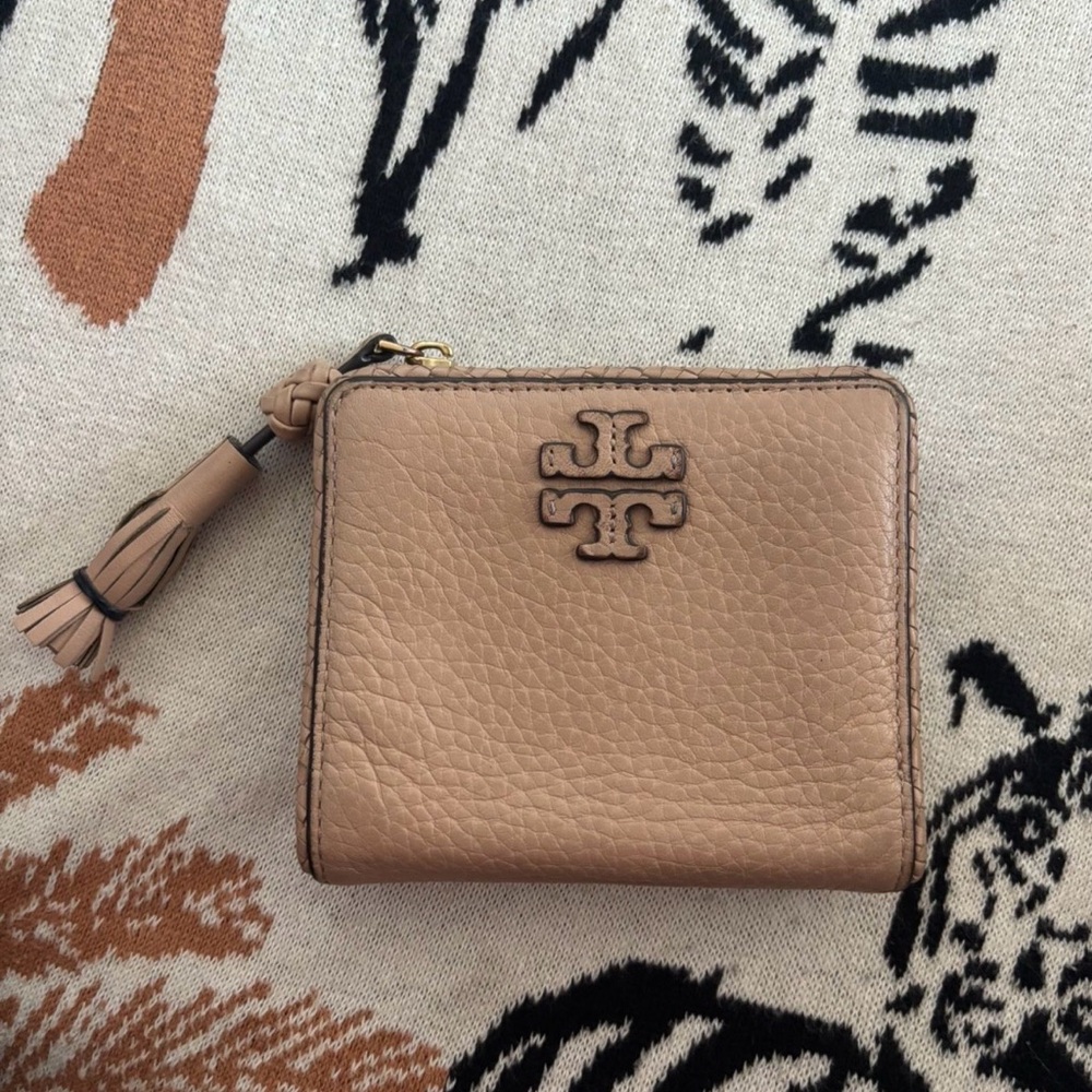 Tory Burch Pebbled Leather Wallet in Tan